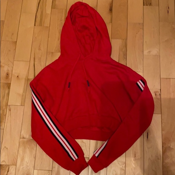 S cropped top - Picture 1 of 3